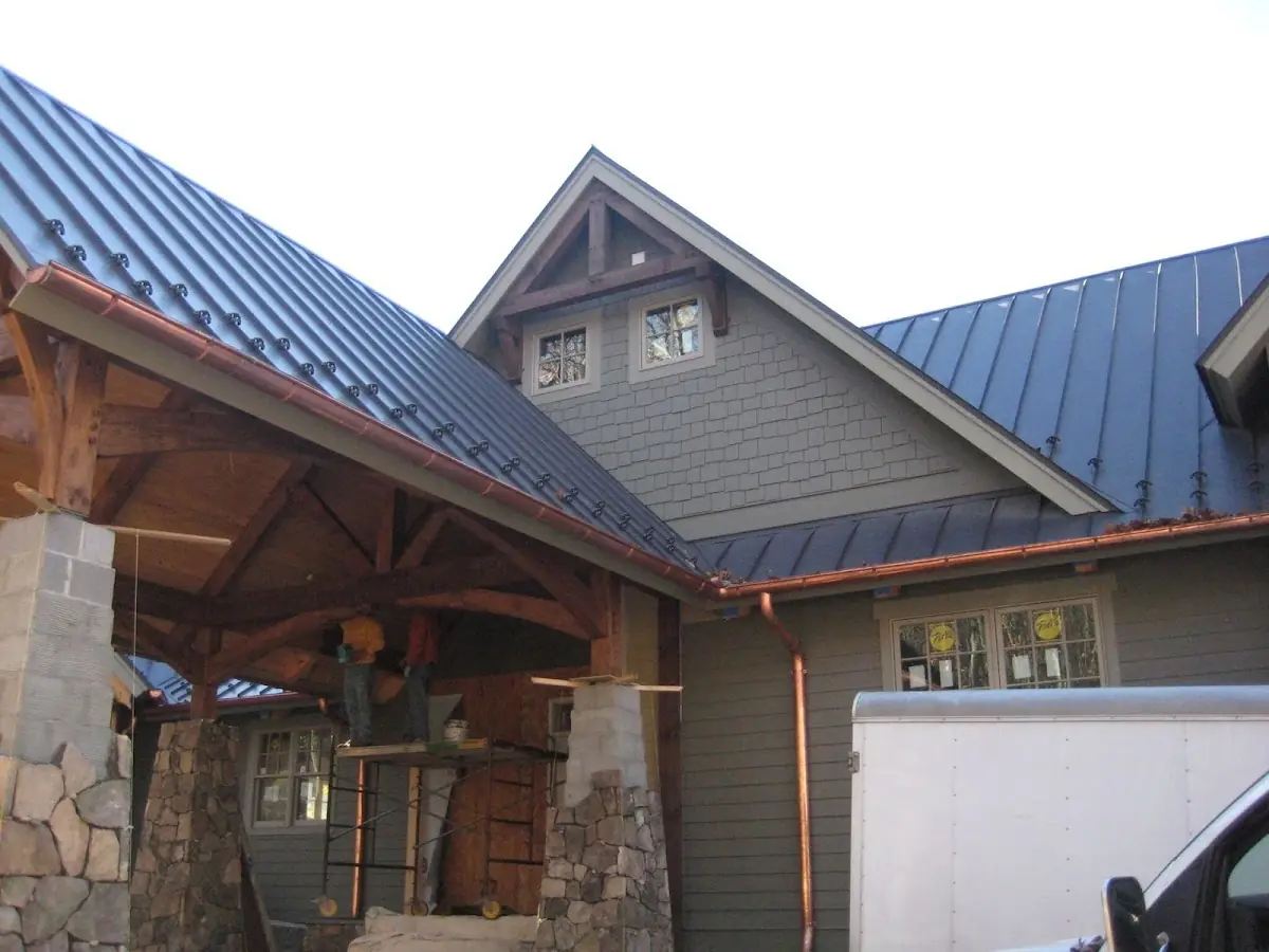 Craftsman Roofing team delivering quality roofing work in Windhover